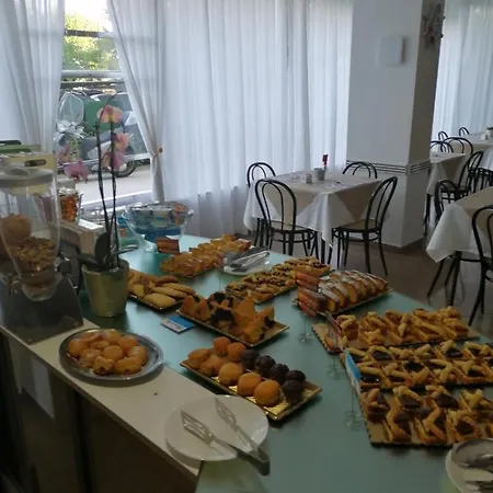 - Meuble' - Cordiale Hotel Misano Adriatico