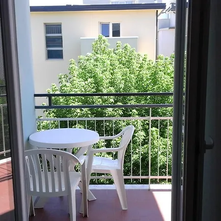 - Meuble' - Cordiale Hotel