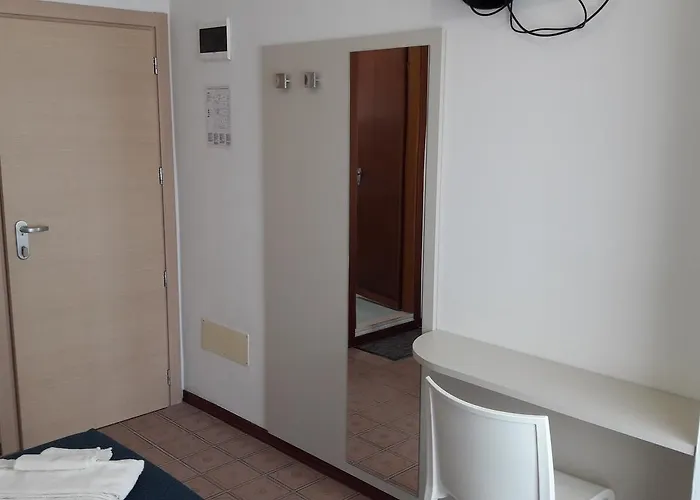 Hotel - Meuble' - 