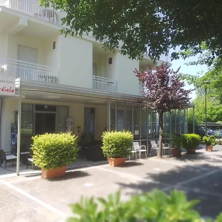 - Meuble' -  Cordiale 2*