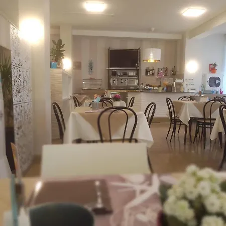 - Meuble' -  Cordiale Hotel 2*