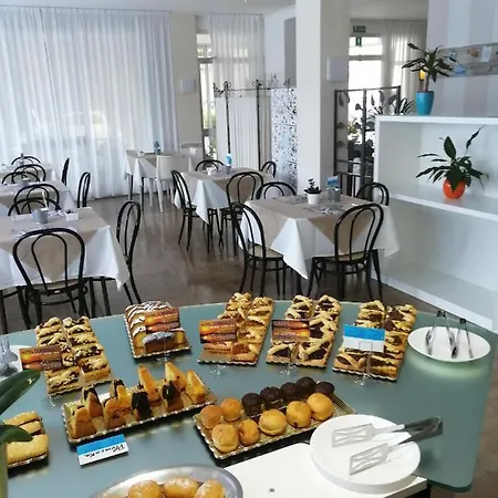 - Meuble' -  Cordiale Hotel 2*