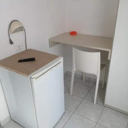 Hotel - Meuble' - 