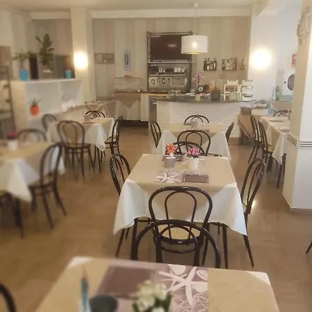 Meuble Cordiale Hotel 2*